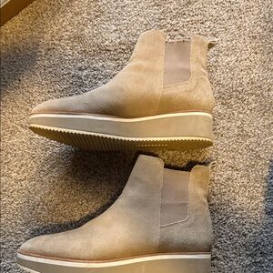 ANTONIO MELANI Tan Ankle Boots